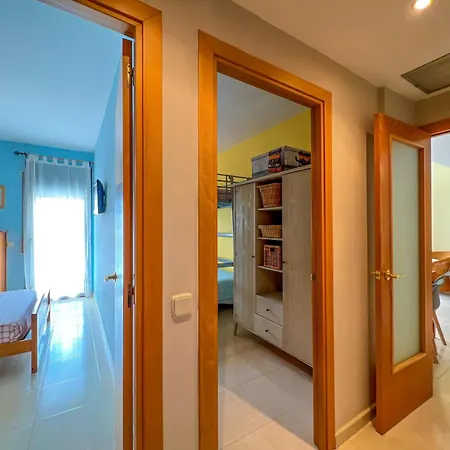 In Fenals Near & Saltwater Pool Daire *