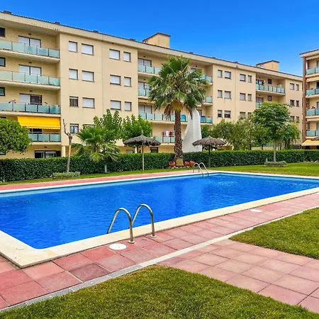 In Fenals Near & Saltwater Pool Апартаменти *