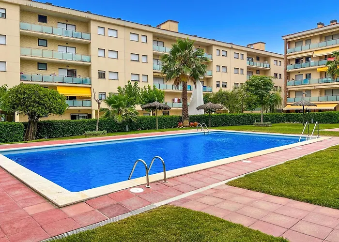 In Fenals Near & Saltwater Pool Apartment *